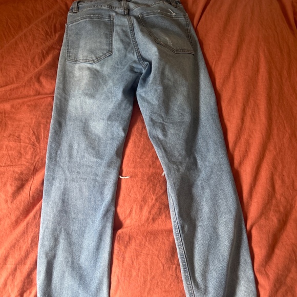 jeans - Picture 2 of 3